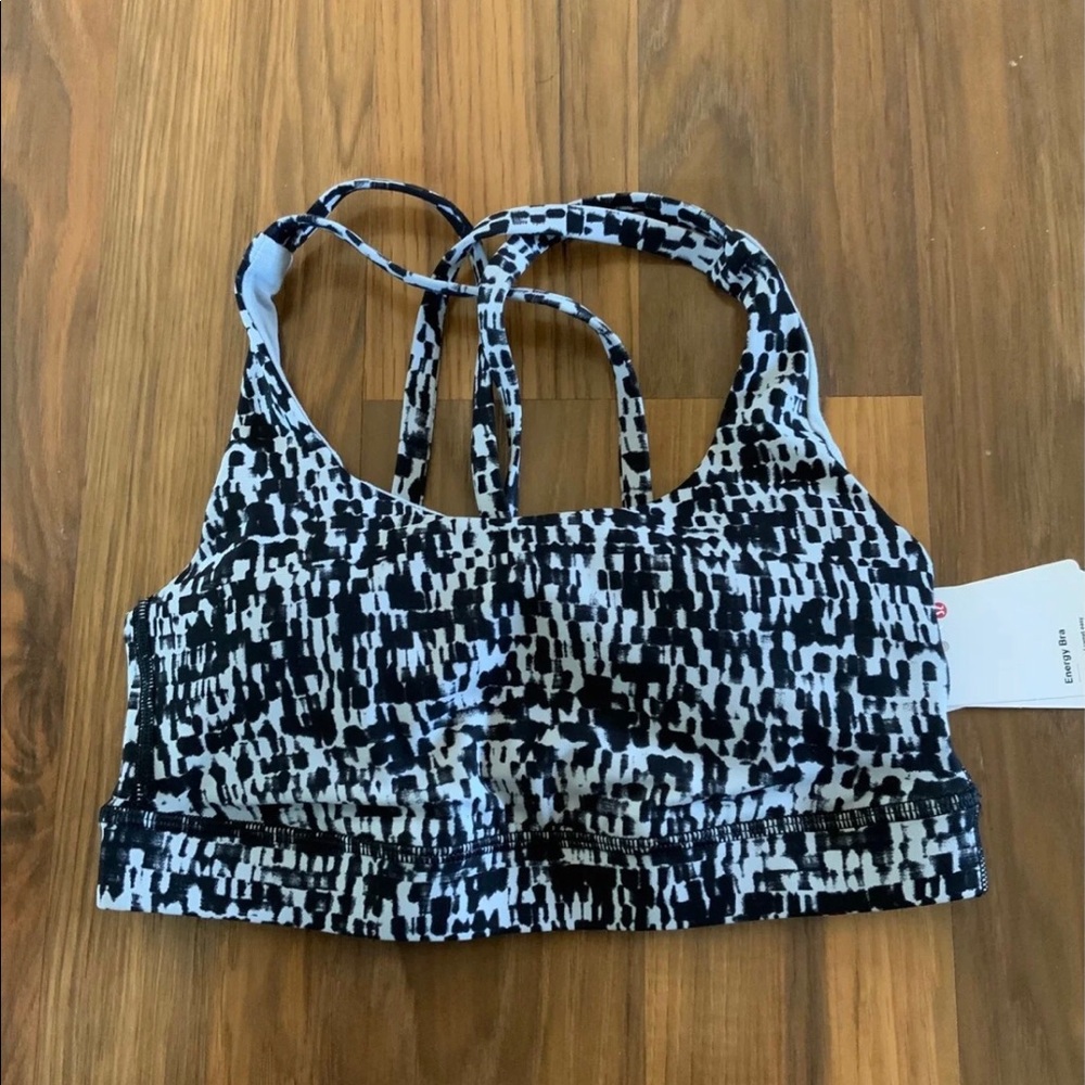 Lululemon energy bra NWT 4